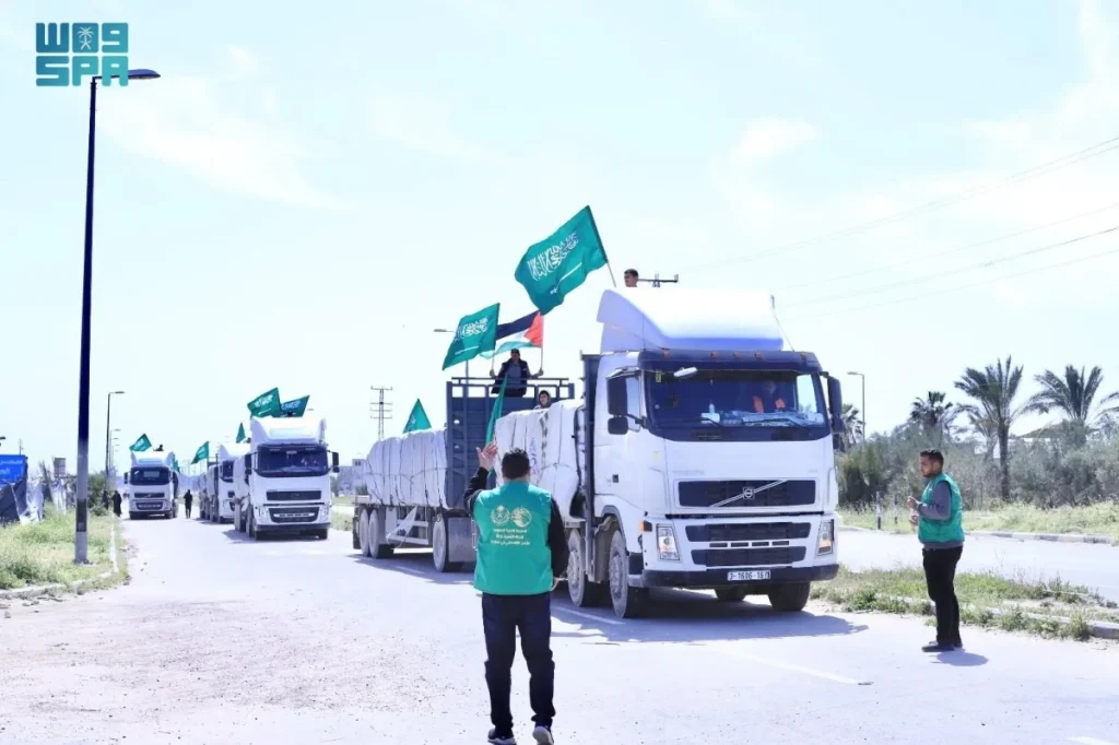 New Saudi humanitarian aid convoy arrives in Gaza