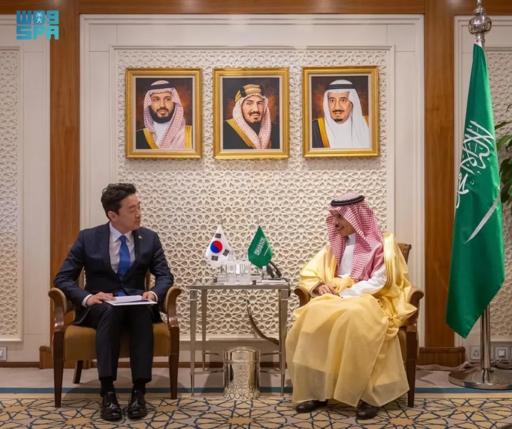 Saudi FM, Korean Presidential Special Envoy discuss regional developments