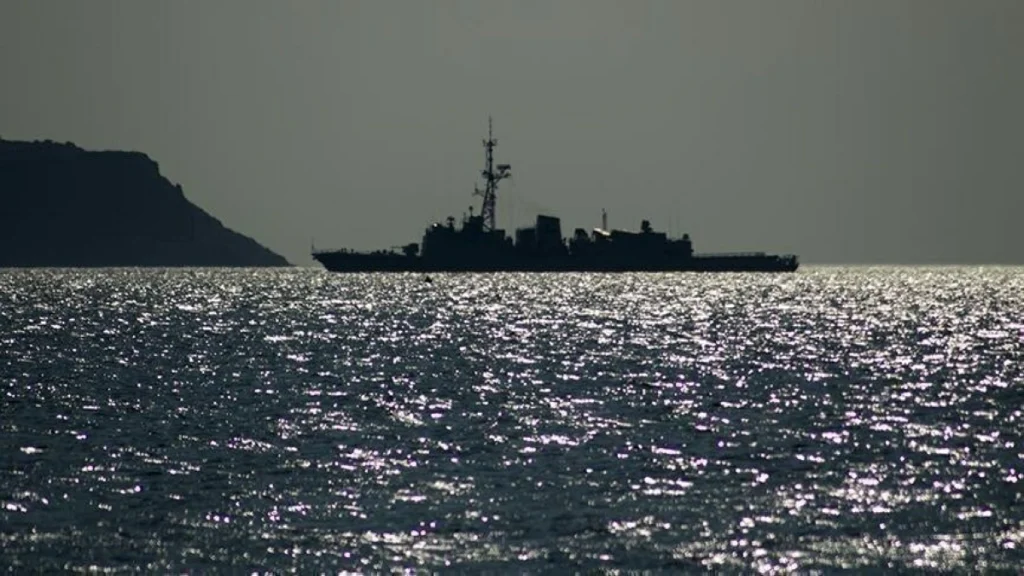 Tanker fired upon near Hormuz as tensions rise