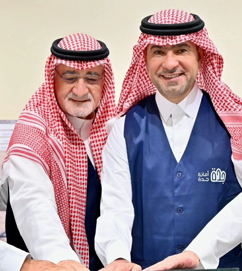Minister Al-Hogail pays tribute to Jeddah Mayor Saleh Al-Turki, with accolades for 8 years of exceptional leadership and enduring achievements