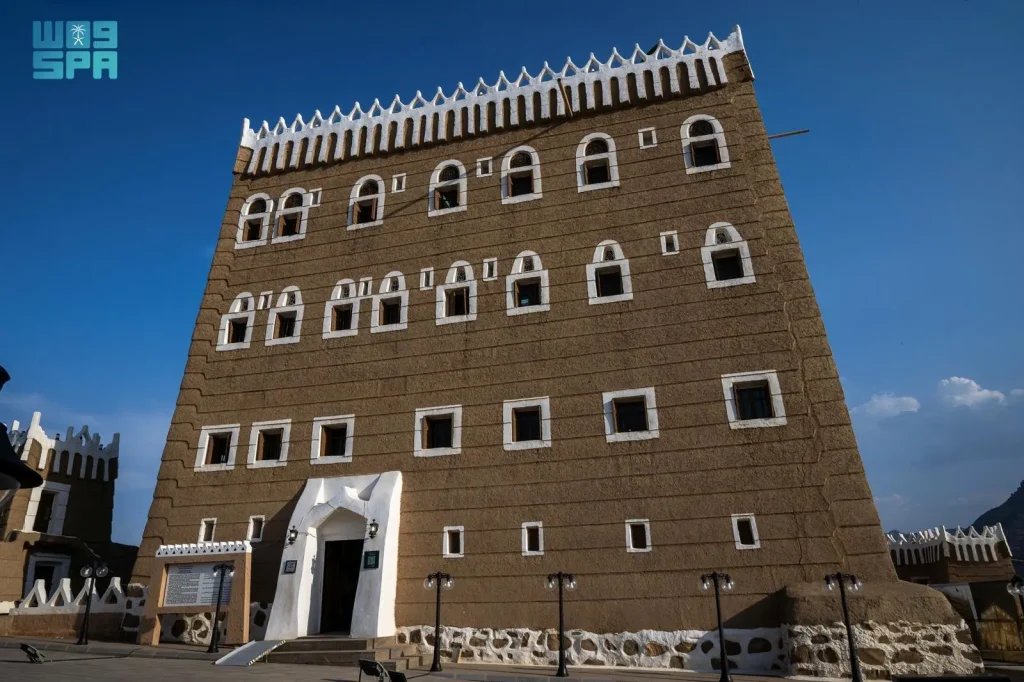 Najran’s Al-Aan Palace Draws Tourists with Historic Charm and Panoramic Views