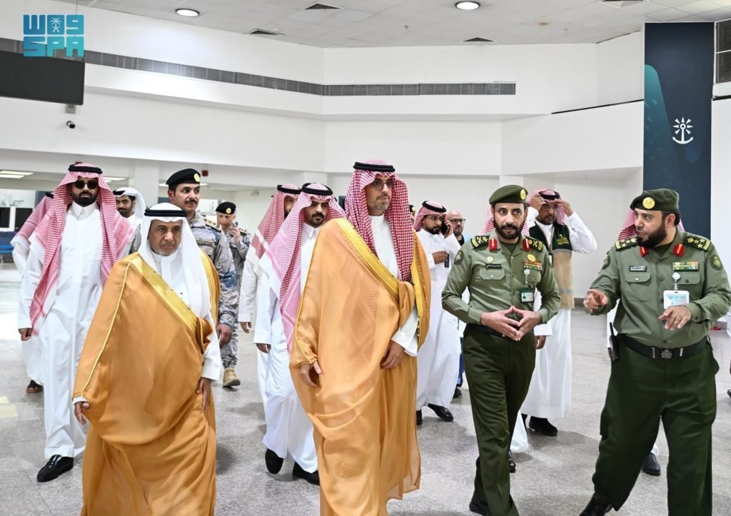 Jeddah Governor Reviews Integrated Services for Pilgrims Arriving via Jeddah Islamic Port
