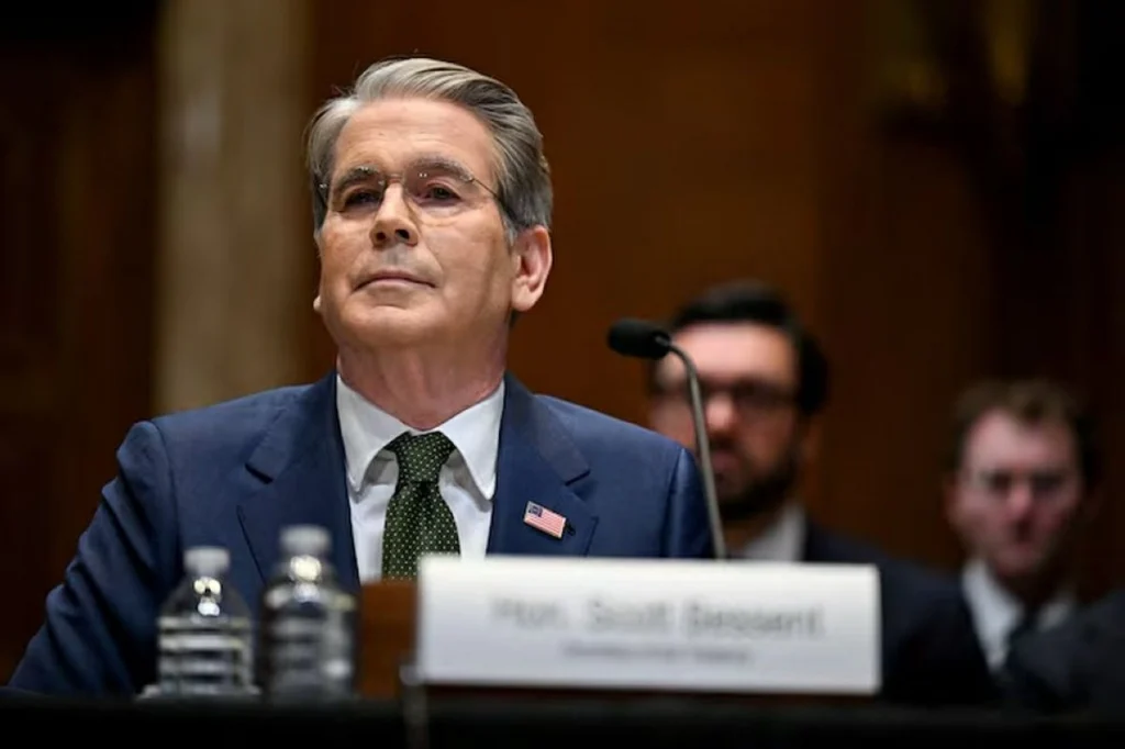 US imposes new sanctions on companies and individuals aiding Iran-China oil shipments