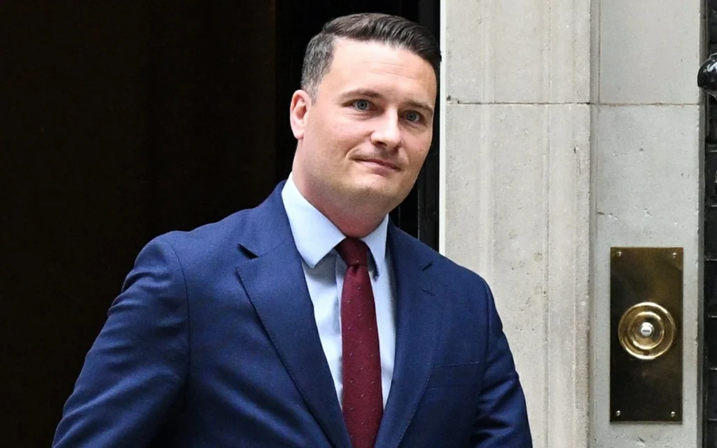 UK Health secretary Streeting quits ahead of expected challenge to Starmer