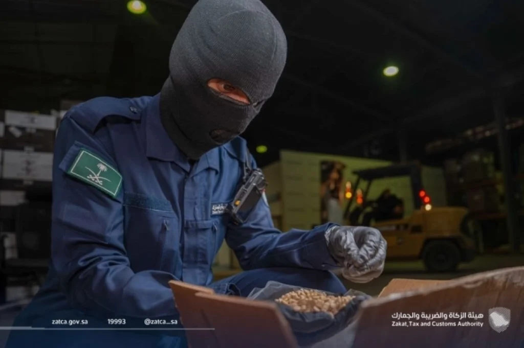Saudi Customs report 915 contraband seizures at ports last week