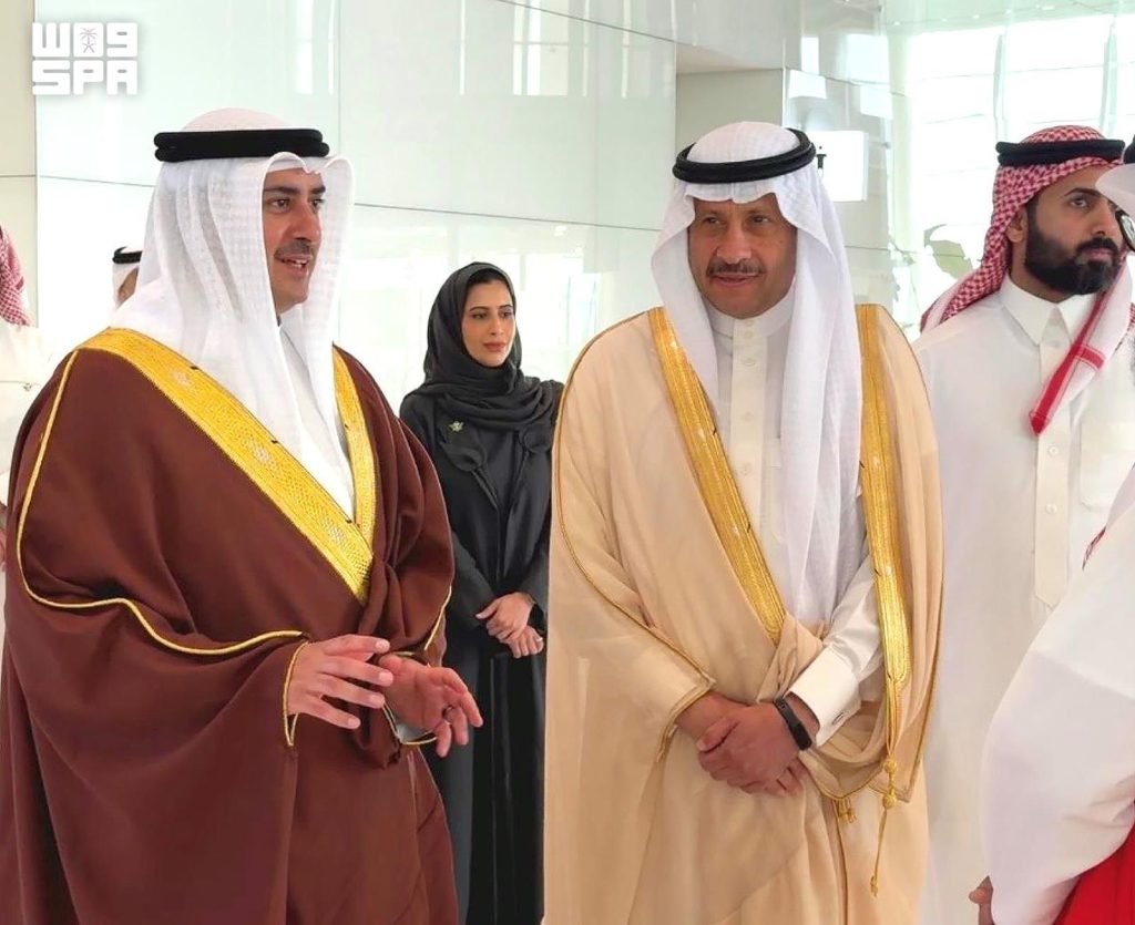 Saudi Ambassador to Bahrain Bids Farewell to Pilgrims at Bahrain International Airport