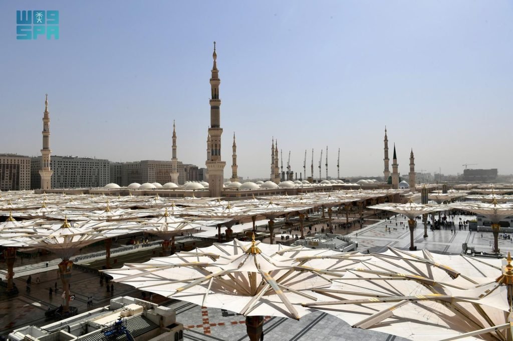 Prophet’s Mosque Courtyards Feature Advanced Air-Cooling System to Serve Pilgrims