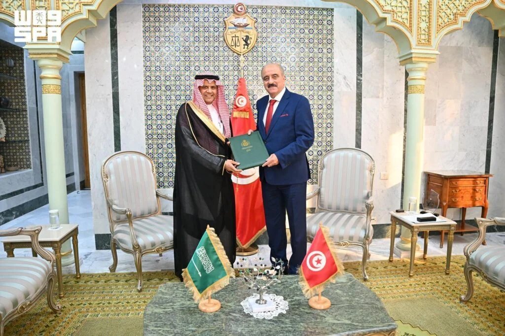 Saudi Ambassador to Tunisia Presents Copy of Credentials to Foreign Minister
