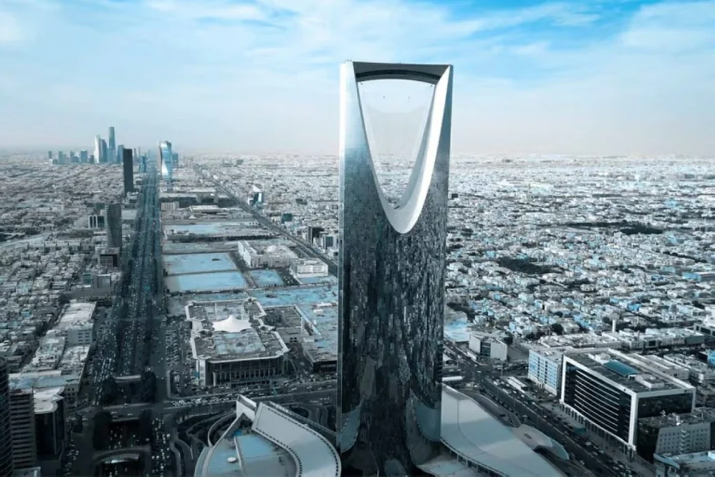 Saudi non-oil private sector growth at its fastest pace in three months