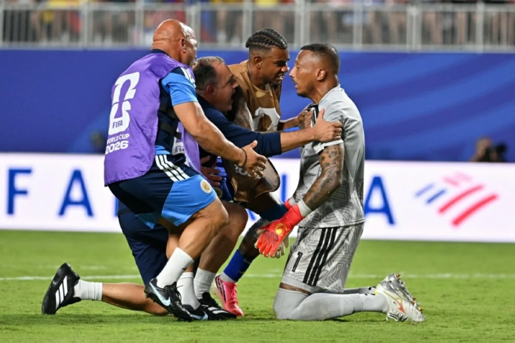 Eloy Room makes 15 saves as Curacao hold Ecuador to historic World Cup draw