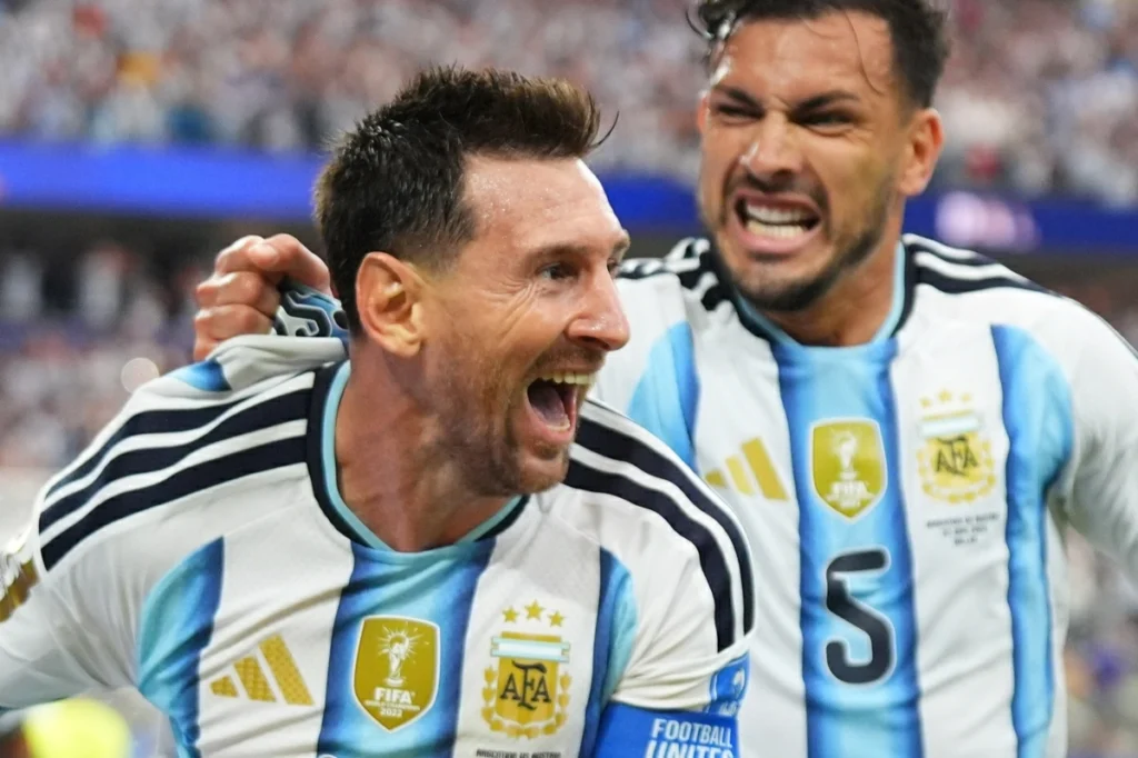 Messi breaks World Cup scoring record as Argentina reach knockout stage
