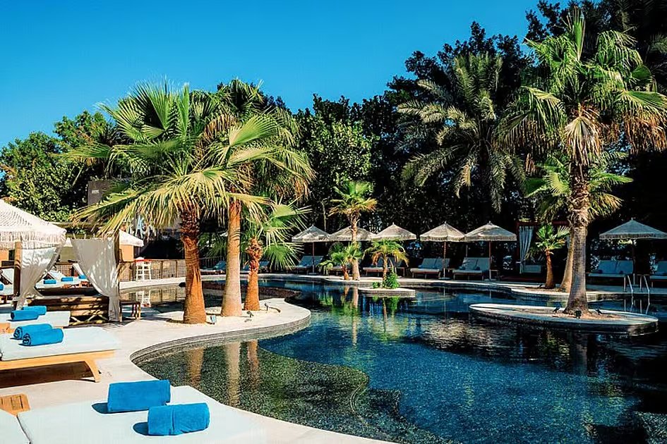 Dubai’s popular beach club Barasti announces temporary closure after 30 years
