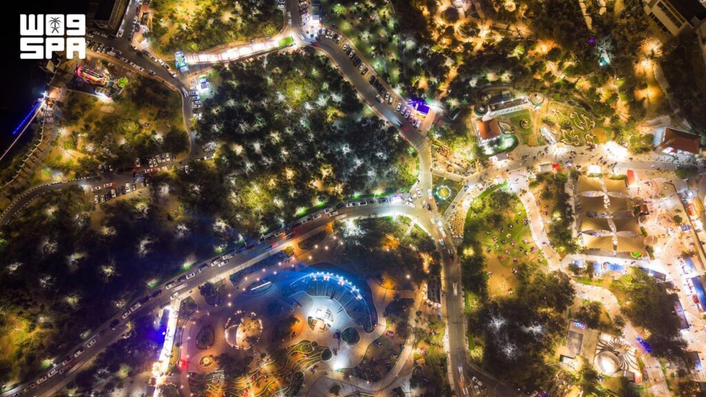Vibrant Lighting Transforms Al-Baha’s Raghadan Forest into a Dazzling Summer Destination
