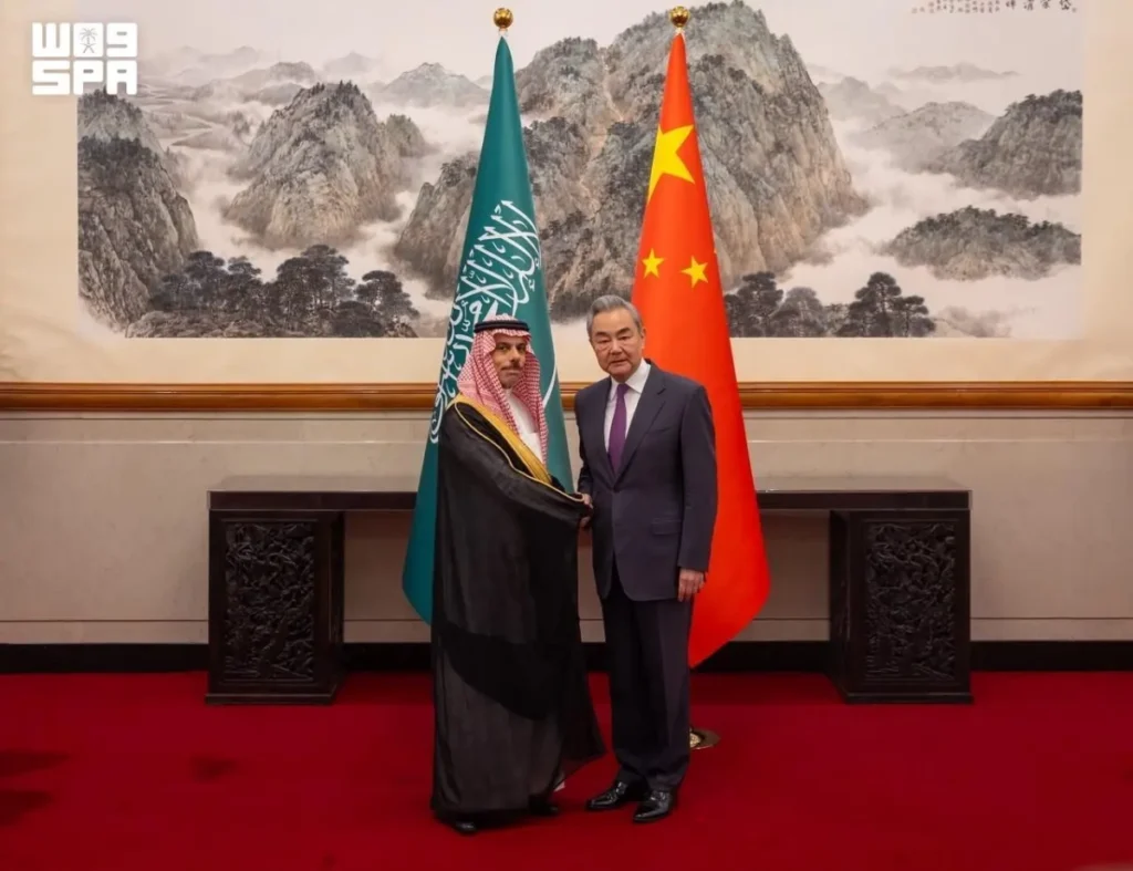 Saudi, Chinese foreign ministers discuss strengthening partnership in vital sectors