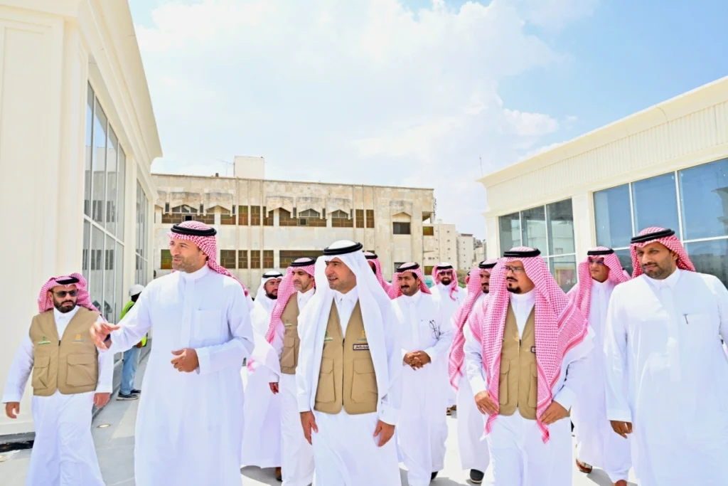 Al-Hogail launches SR1.67 billion municipal, housing projects in Al-Baha