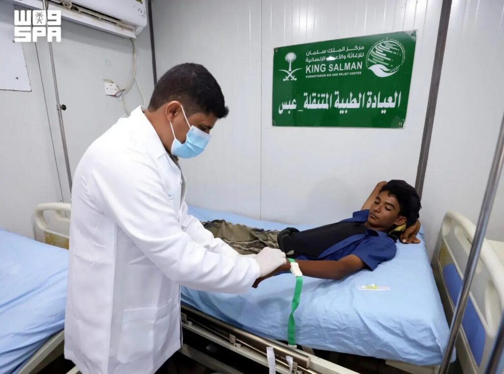 KSrelief Mobile Clinics in Yemen’s Hajjah Serve 869 Beneficiaries in June