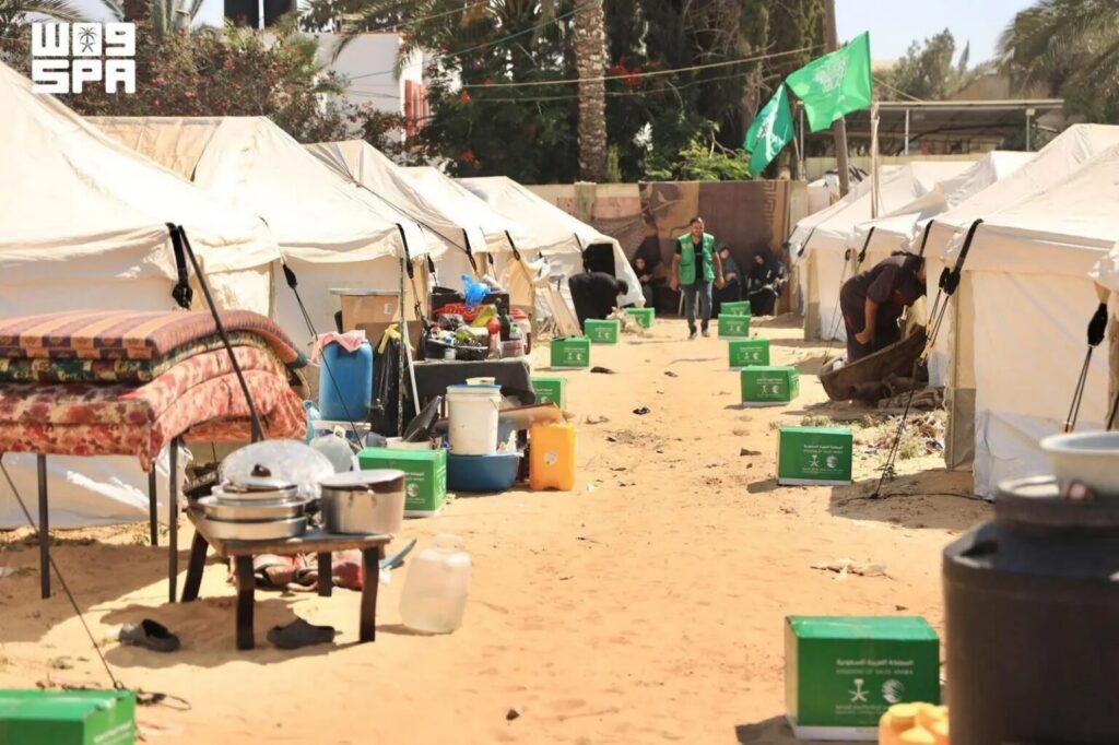 King Salman Humanitarian Aid and Relief Center Establishes New Camp for Displaced People in Deir Al-Balah, Central Gaza Strip